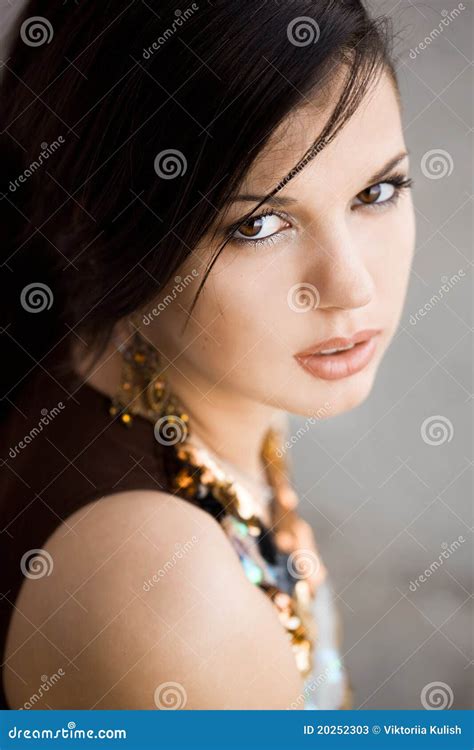 Fashionable Woman (shallow DOF) Stock Image - Image of elegance, lovely: 20252303