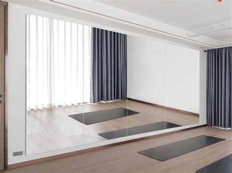 Wall-Mounted Glassless Dance Mirror - Dance Floor