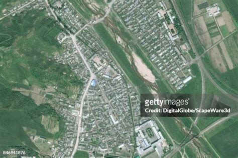 Chongjin Concentration Camp Fotografías e imágenes de stock - Getty Images