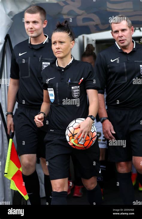 Match referee Rebecca Welch Stock Photo - Alamy