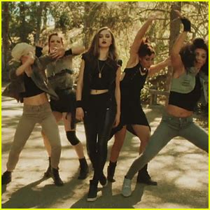 Daya & The Chainsmokers Defy Gravity in ‘Don’t Let Me Down’ Music Video – Watch Now! | Daya, The ...