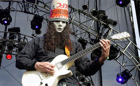 Buckethead - Guitar Compare