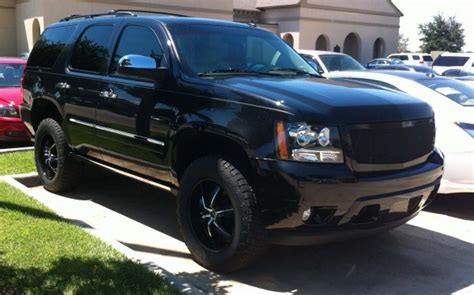 Black lowered Chevy Tahoe. Love. | Chevy tahoe, Black chevy tahoe, Chevrolet tahoe