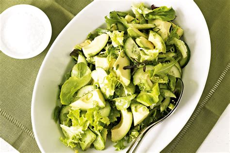 Avocado salad with orange vinaigrette