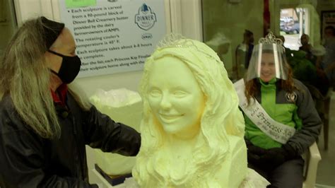 Minnesota State Fair butter sculptor ends her half-century run - CBS News