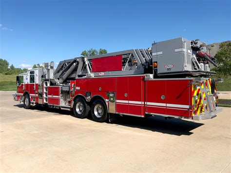 2008 Pierce 95' Mid-Mount Platform | Used Truck Details