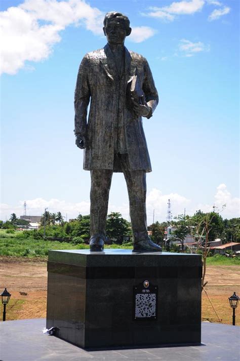 Jose Rizal's Tallest Monument in Calamba City