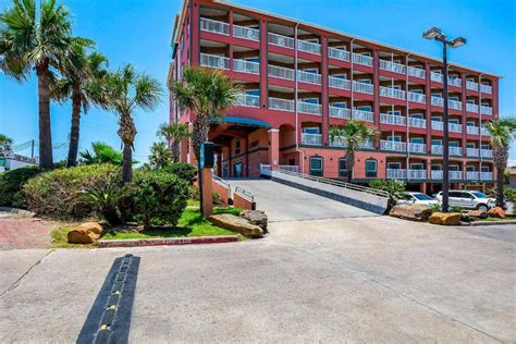 Quality Inn & Suites Beachfront, Galveston (TX) | Best Price Guarantee - Mobile Bookings & Live Chat