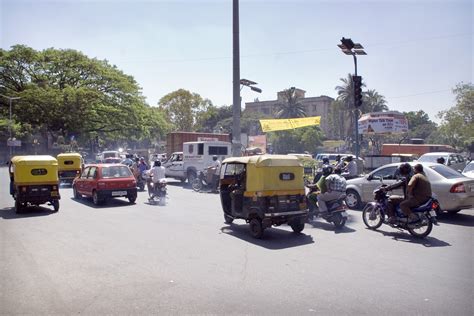 File:Bangalore India traffic.jpg - Wikimedia Commons