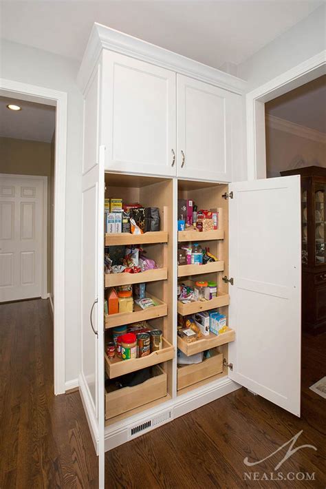 10 “Must Have” Accessories for Kitchen Cabinet Storage