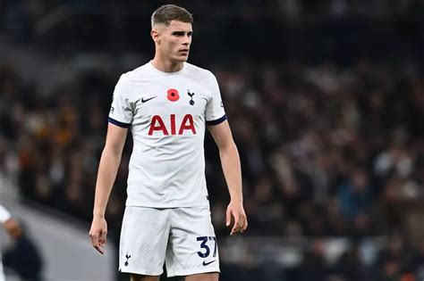 Tottenham injury boost as Ange Postecoglou handed update for Man United ...