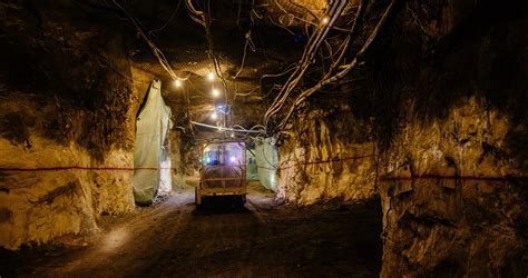 Harmony Mulls Digging Even Farther at World's Deepest Gold Mine in South Africa - Bloomberg