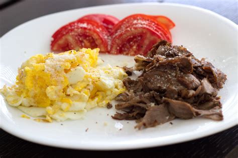 Breakfast: eggs, tomatoes, beef with a touch of pa Free Photo Download ...