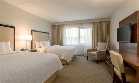 Embassy Suites Milwaukee Brookfield Hotel Rooms