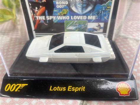 Wet Nellie 007 James Bond submarine car Lotus Esprit from The Spy Who ...