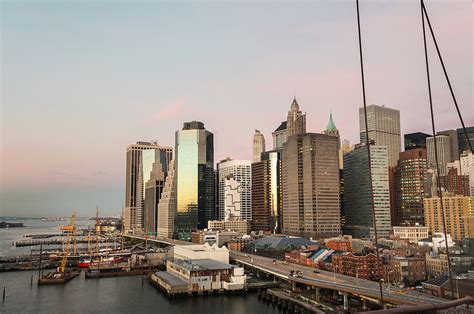 SUNRISE ON THE BROOKLYN BRIDGE - One Million Stops