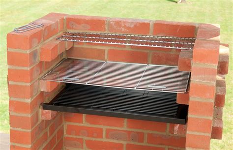 How to Build a Brick Barbecue Grill