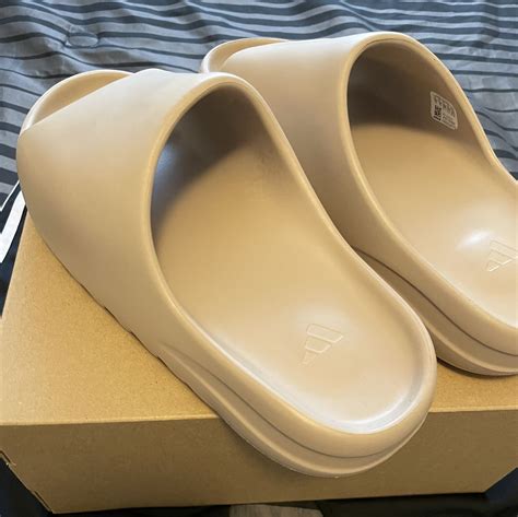 Yeezy Slide Pure (GZ5554) 100% Authentic Brand new for Sale in Tamarac, Florida - OfferUp