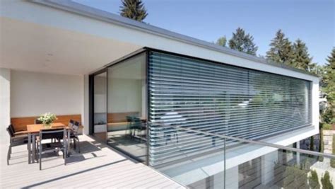 World’s-first window blinds that double as solar panels ...