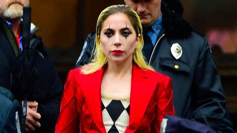 Lady Gaga Debuts Harley Quinn Look In ‘Joker’ Sequel Set Photos ...