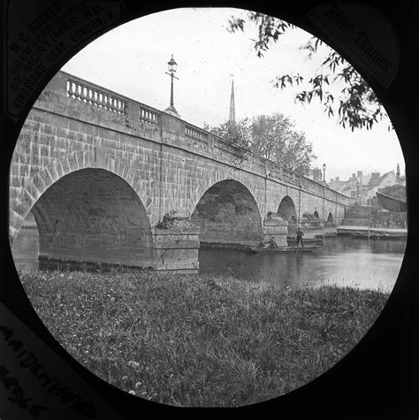 Wallingford Bridge - WHERE THAMES SMOOTH WATERS GLIDE