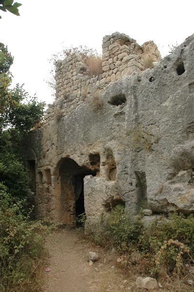 Seleucia in Pieria, Rock tombs (2) - Livius