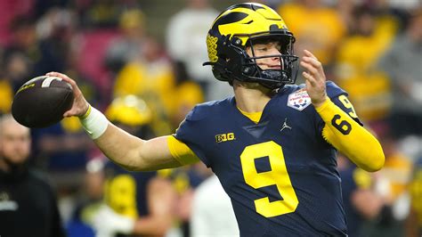 Michigan football QB J.J. McCarthy shed one burden. Now he has another.