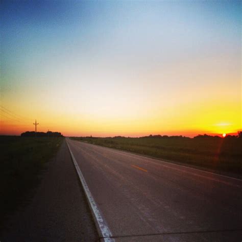 Premium Photo | Empty road at sunset