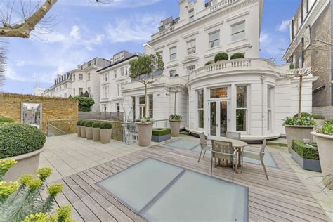 In the spotlight: £30 million London mega mansion with wine vault and ...