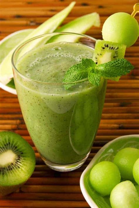 Honeydew Melon and Kiwi Smoothie in Jun 2024 - BlenderRecipes.us