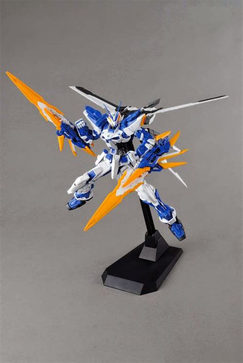 MG 1/100 Gundam Astray Blue Frame Type D | Bandai gundam models kits ...