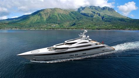 Top 5 Luxury Yachts to Hit Our Shores in 2023 - autoevolution