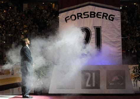 Avalanche retire jersey of Peter Forsberg in ceremony before season ...