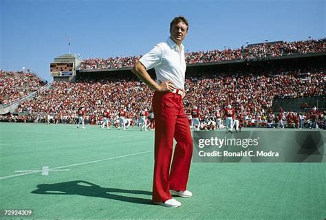 Tom Osborne Nebraska Photos and Premium High Res Pictures - Getty Images