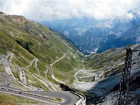 Stelvio Pass | mountain pass, Italy | Britannica.com