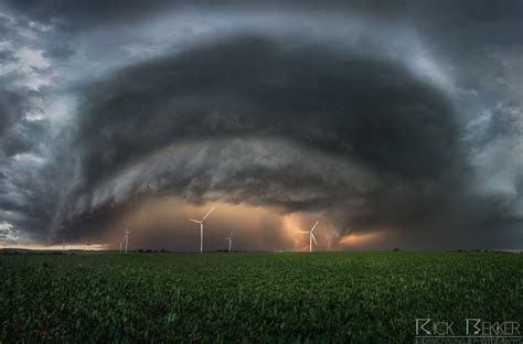 Smallest tornado width on record of an EF5? : r/tornado