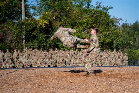 DVIDS - Images - 2022 09 16 Airborne and Ranger Training Brigade Rangers in Action demonstration ...