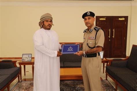 Royal Oman Police honours citizen - Times of Oman