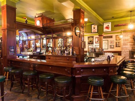 These design elements define true Irish pubs in Chicago - Curbed Chicago