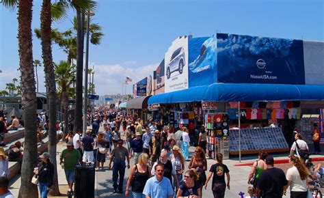 Outofhome advertising for Wallscapes in Ocean front walk san diego