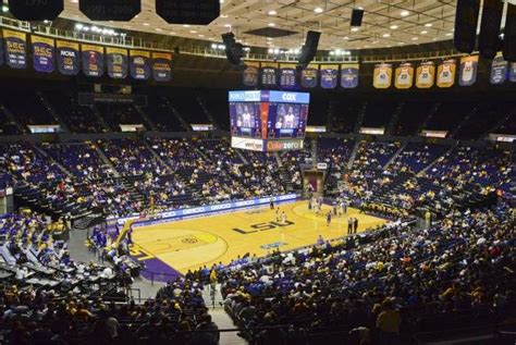 1000+ images about College Basketball Arenas on Pinterest | Students ...