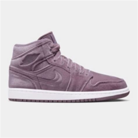 Jordan women's 1 mid se purple sneaker offer at Sportscene