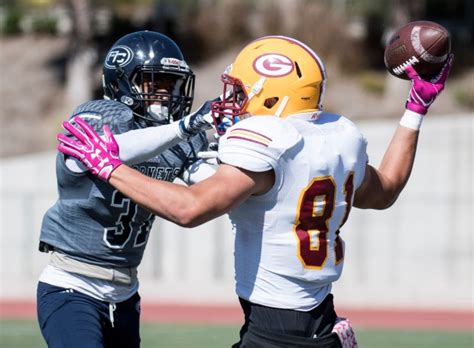 Fullerton College football team continues to pile up the points ...