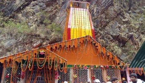 7 Must Visit Temples in Uttarakhand - lifeberrys.com