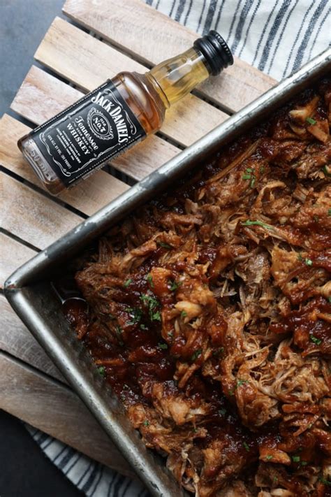 Jack Daniels Pulled Pork - Foodie With Family