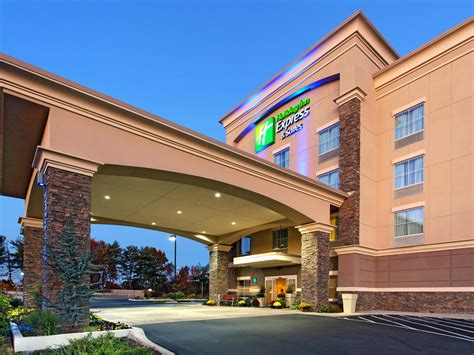 Holiday Inn Express & Suites Cookeville Hotel by IHG