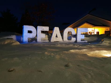 Snow sculpture in the North end : r/saskatoon