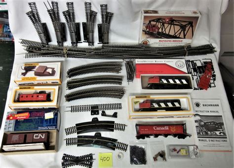 HO SCALE ELECTRIC TRAIN SET, BACHMAN CN