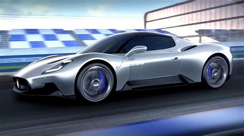 Hear The Maserati MC20's Engine Sound For The First Time - Car in My Life