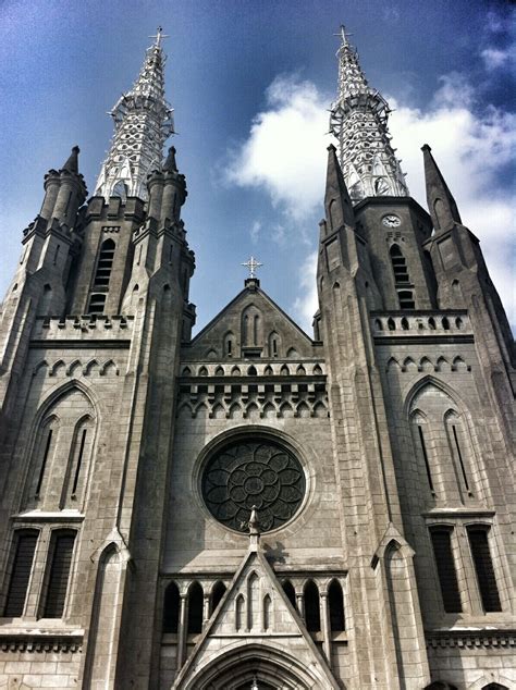 Arsitektur Gereja Katedral Jakarta - Homecare24